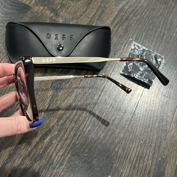 DIFF Eyewear Sunglasses Becky II Cateye Black W/Case Day-GM30P - Picture 2 of 5